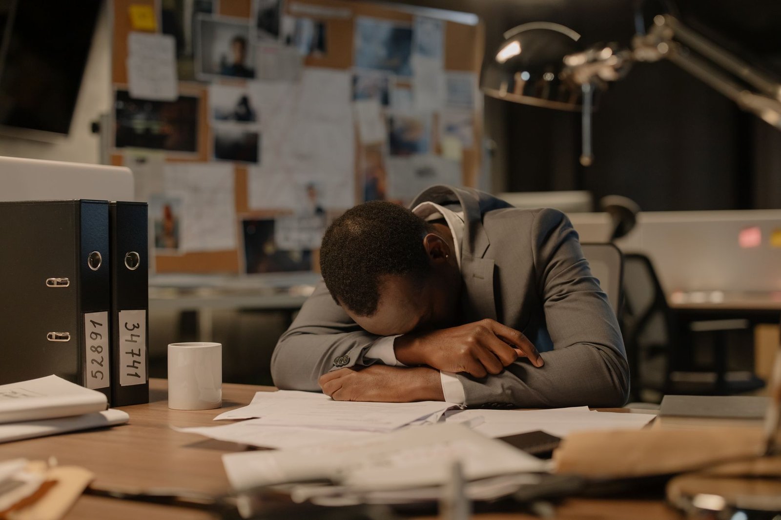 Checklist of mindset switches to beat late-race grind