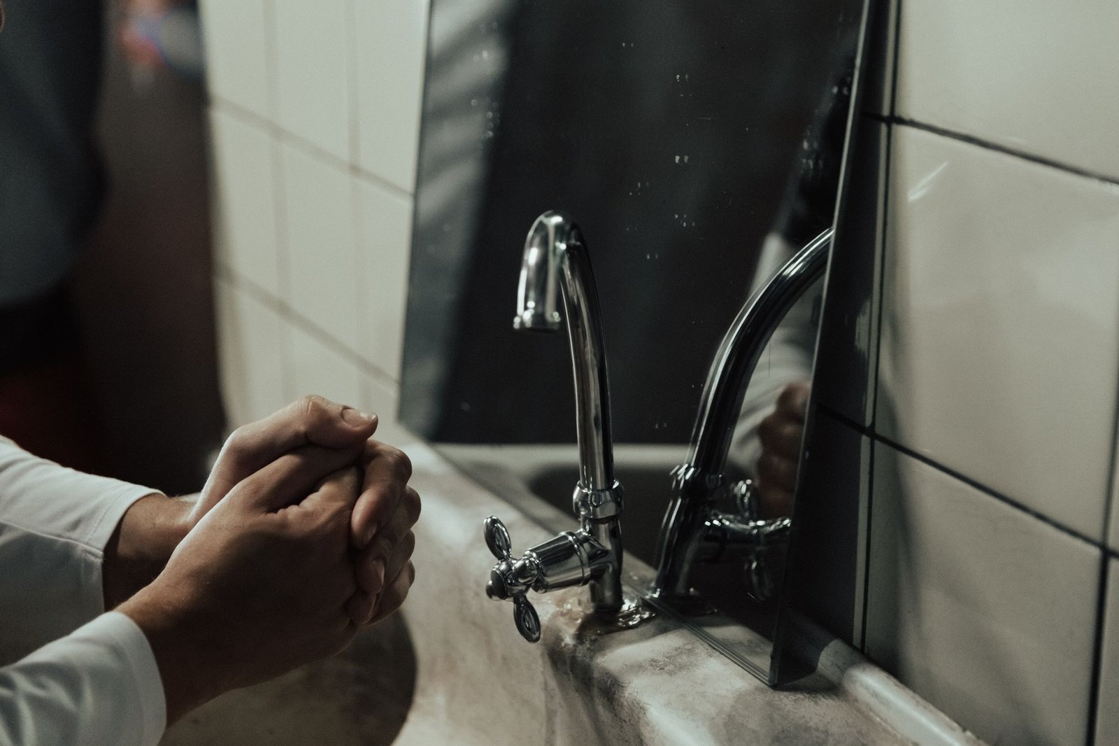 Runners schedule shows consistent pre-long-run bathroom routine steps