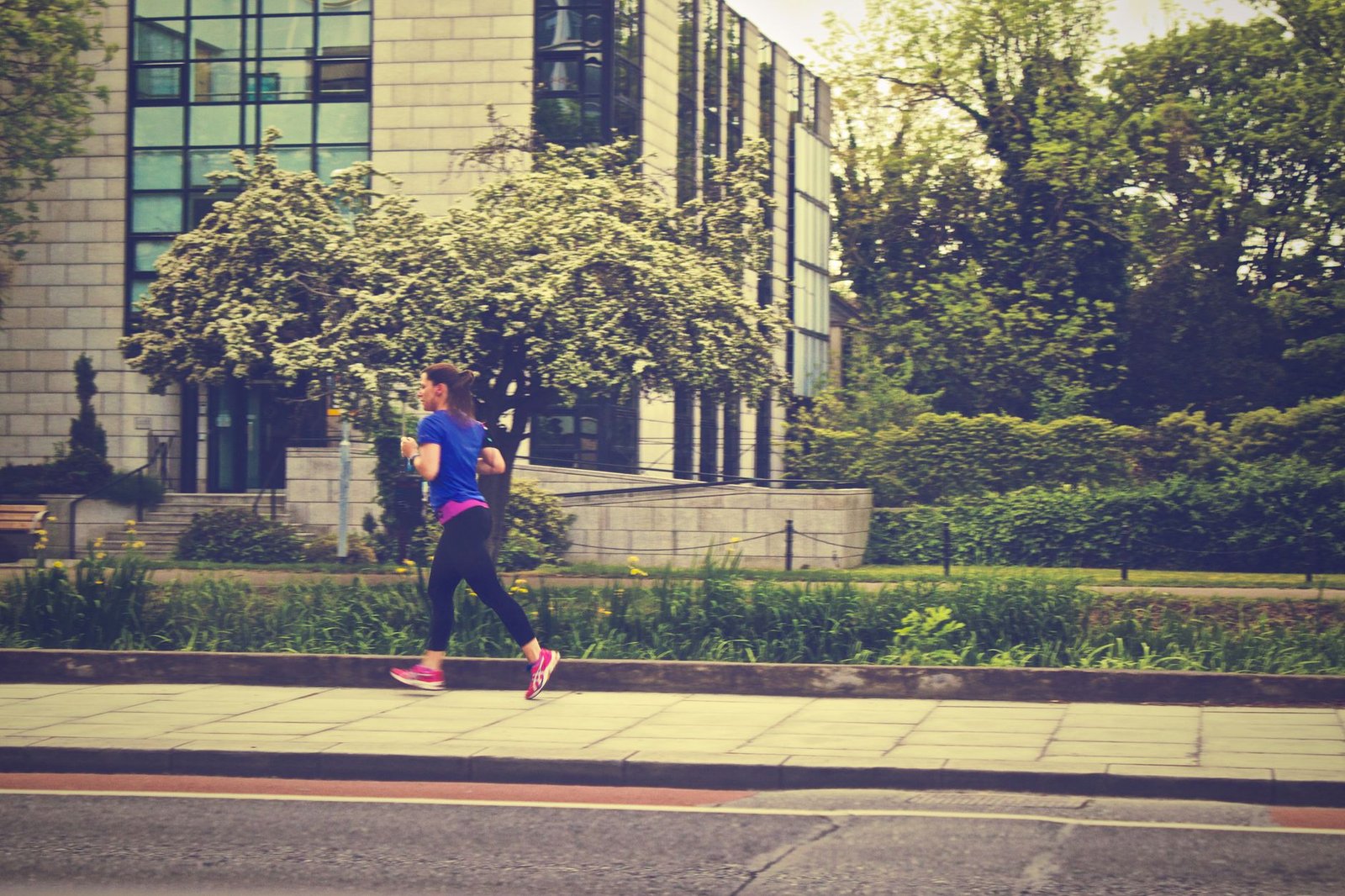Coaching cues for sustainable easy running in London