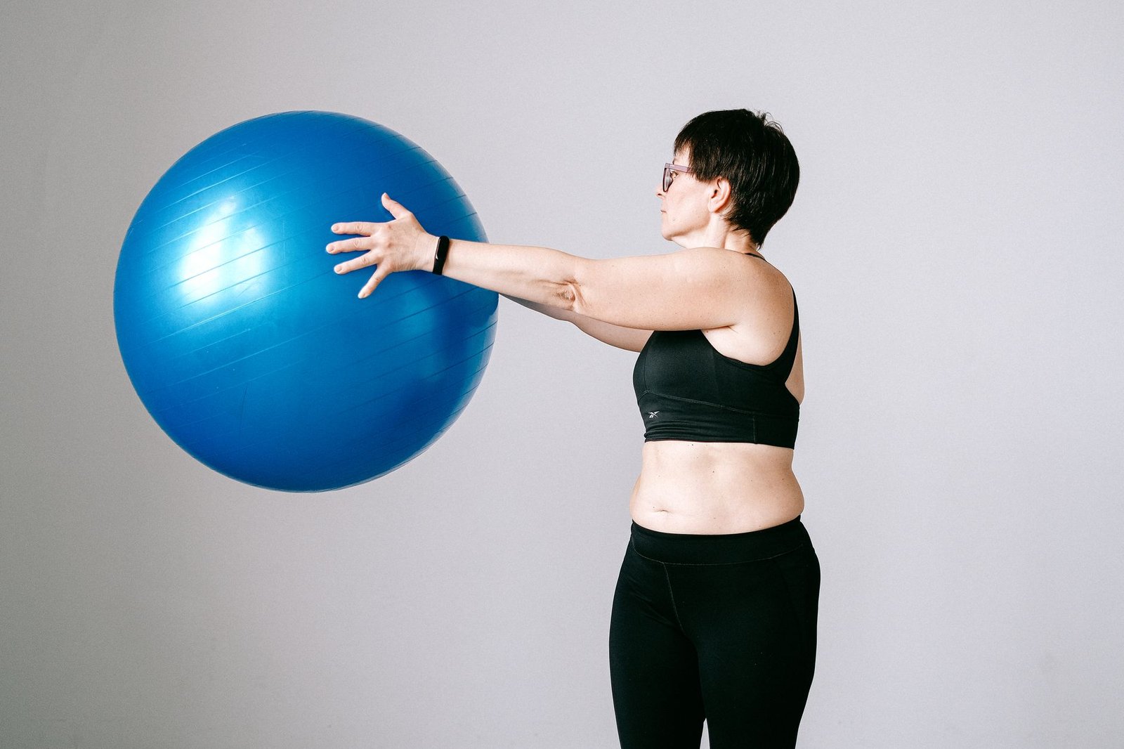 Runner practicing slow strides with engaged transverse abdominis