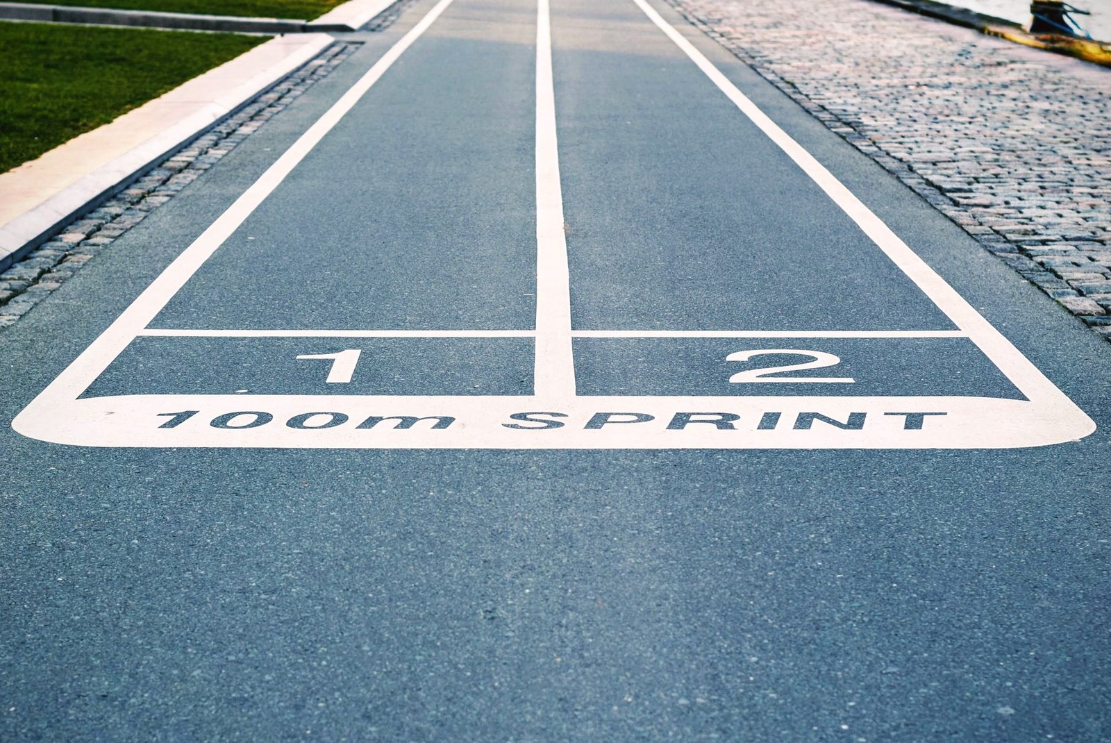 Coach timing intervals to prevent fatigue and overrunning form