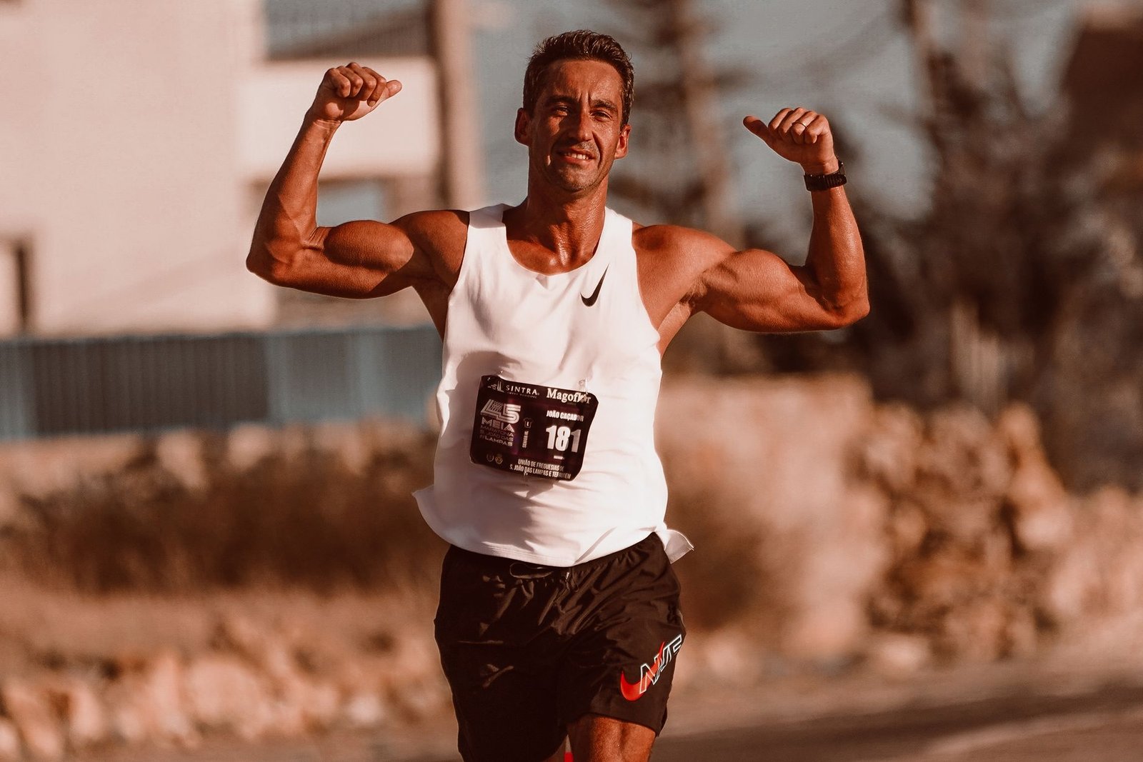 Weekly strength training plan for marathoners on calendar