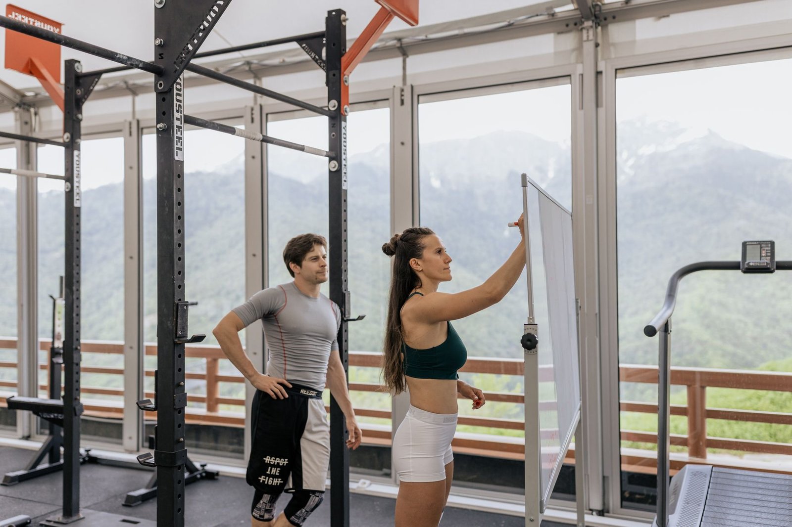 Strength training session building power for sub-elite racing