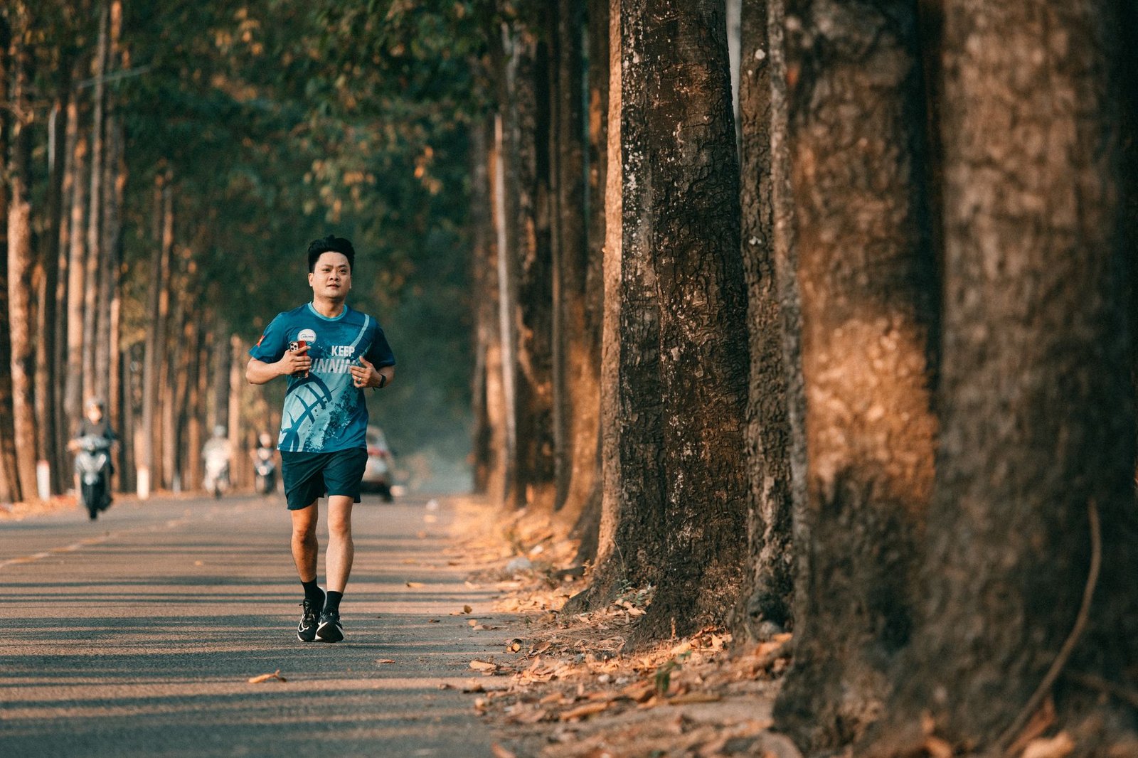 Runners on scenic trails during early morning near London