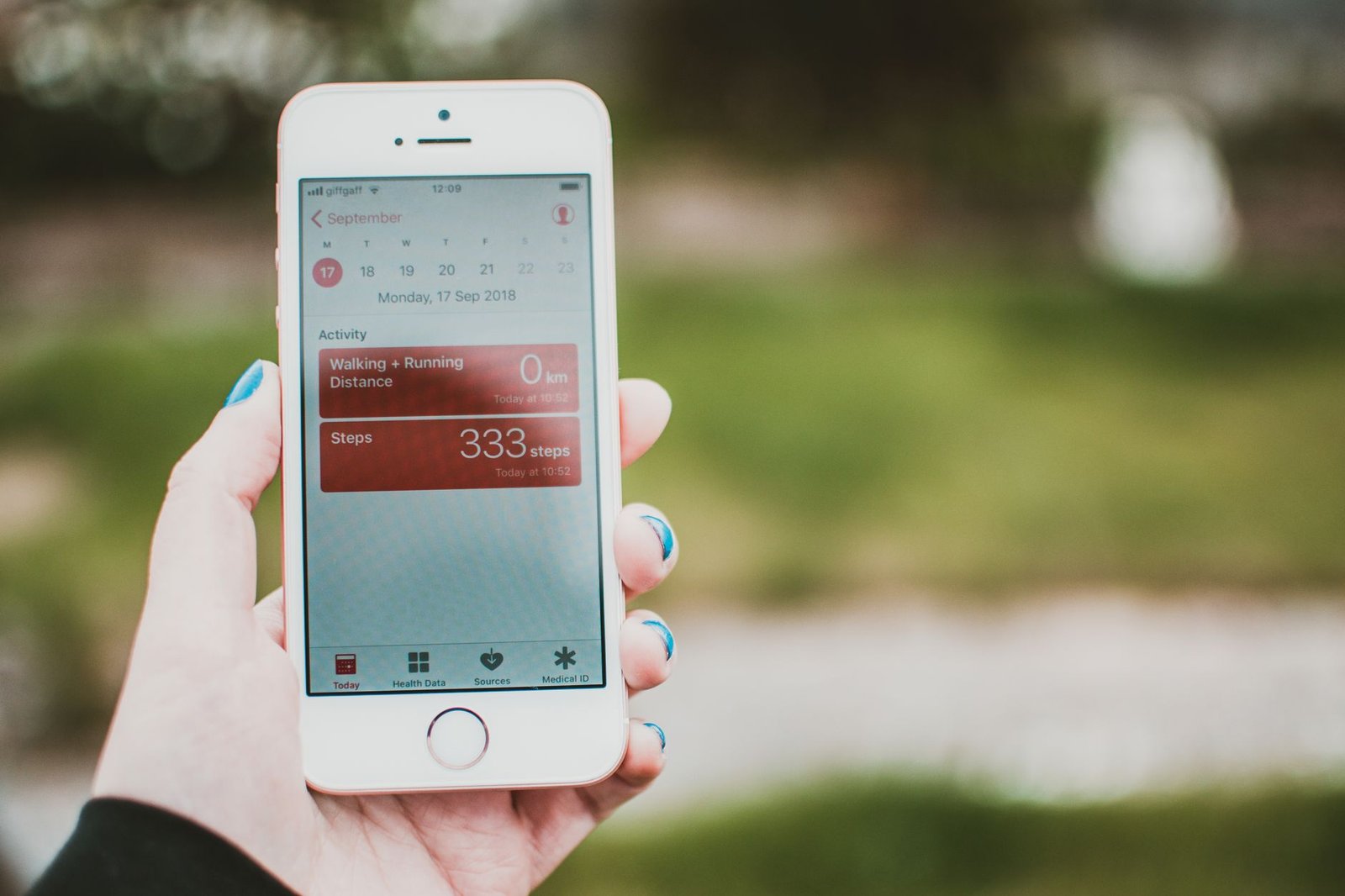 Walking timer displays steady step cadence throughout day