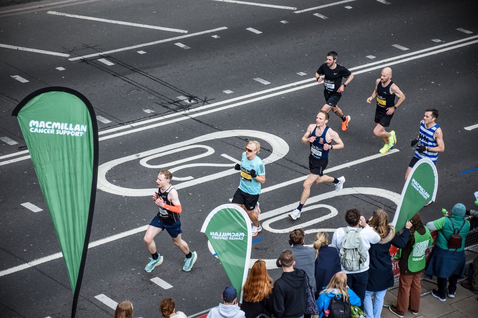 First-timer packing essentials on London marathon morning