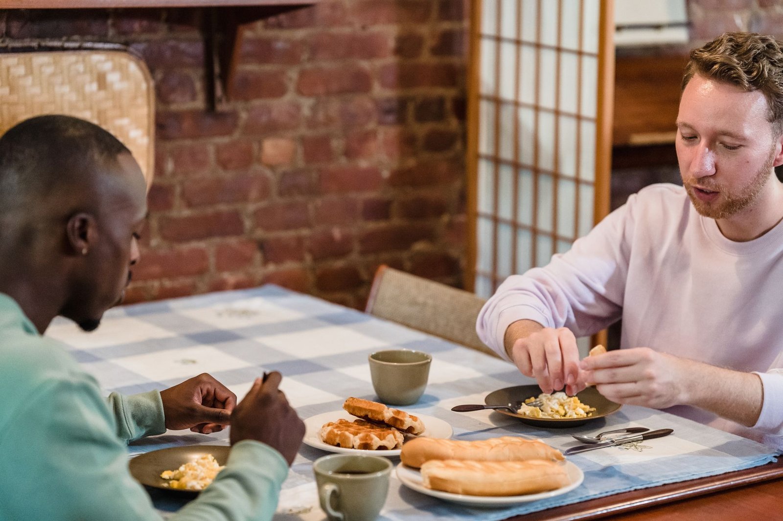 London commuter enjoying breakfast earlier before morning rush