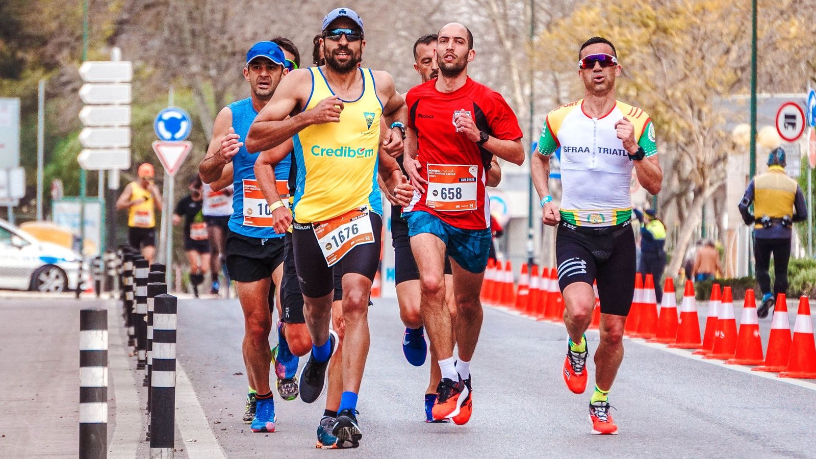 Race day decision between guided pacer and group pace