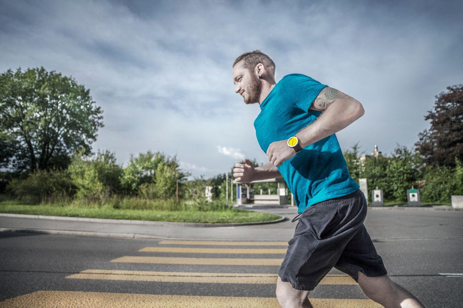 Training plan showing watch cues and effort-based running