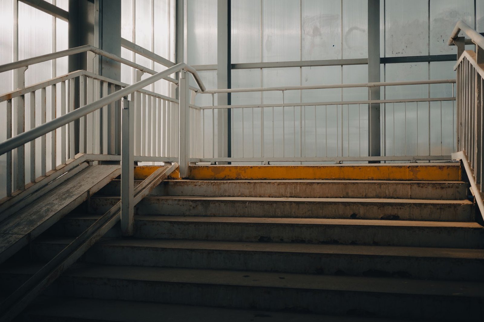 Calf raise movement demonstrating training for stairs endurance
